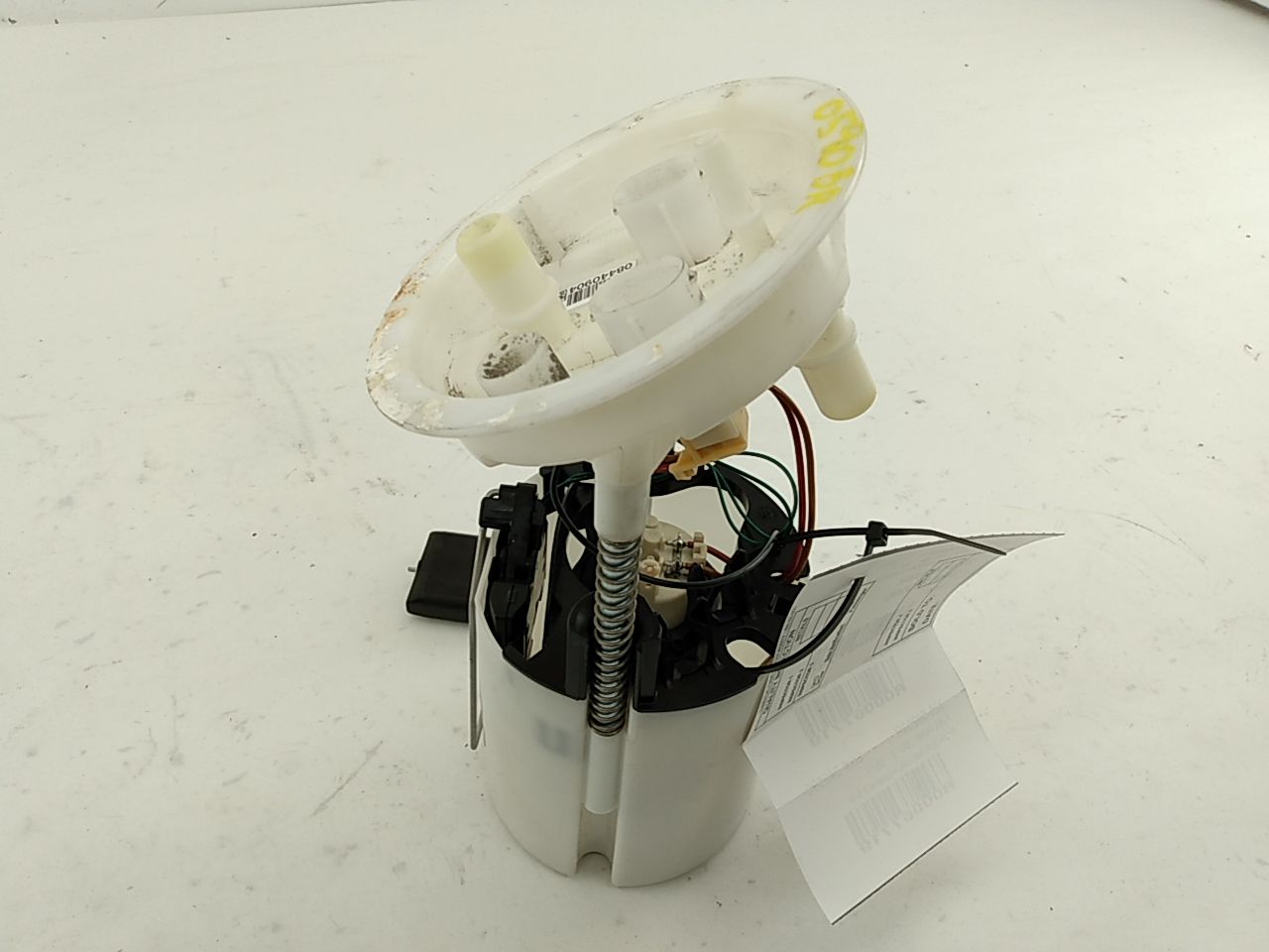 BMW 328i Fuel Pump Sending Unit Assembly