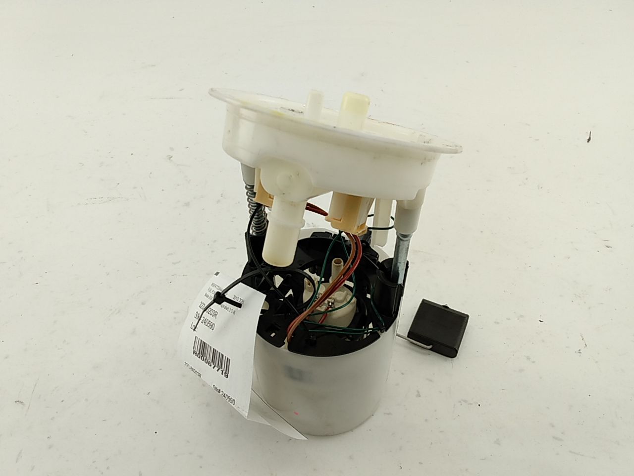 BMW 328i Fuel Pump Sending Unit Assembly