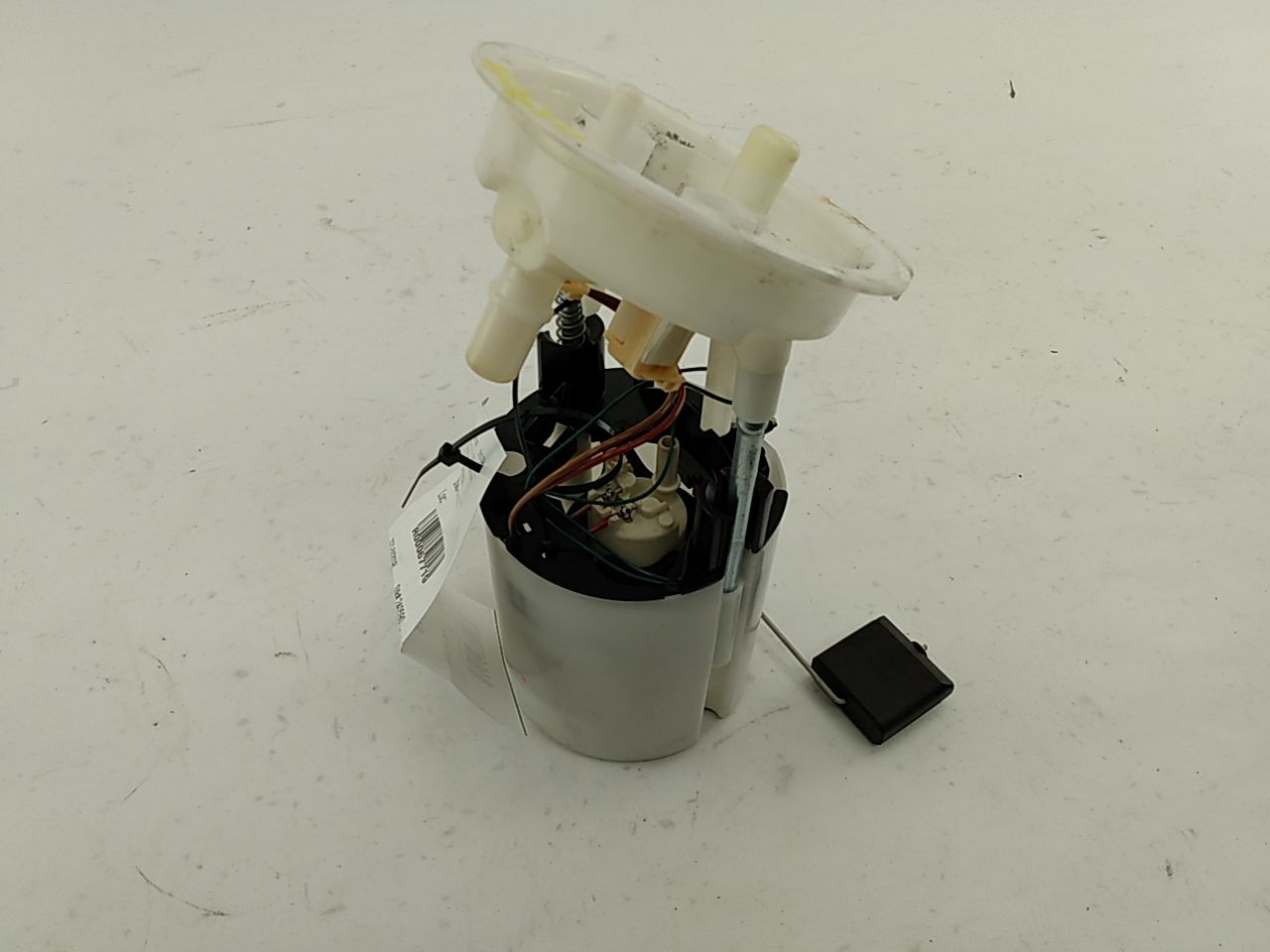 BMW 328i Fuel Pump Sending Unit Assembly