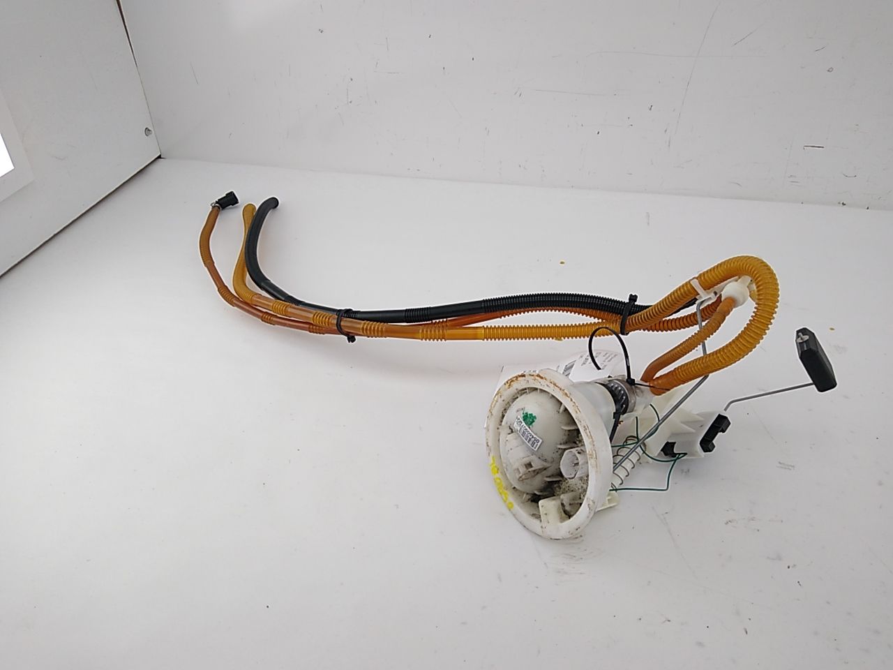 BMW 328i Fuel Tank Sending Unit - 0