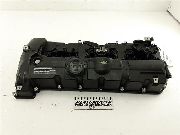 BMW 328i Valve Cover