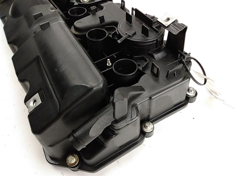 BMW 328i Valve Cover