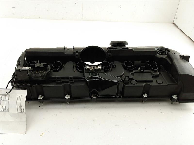 BMW 328i Valve Cover