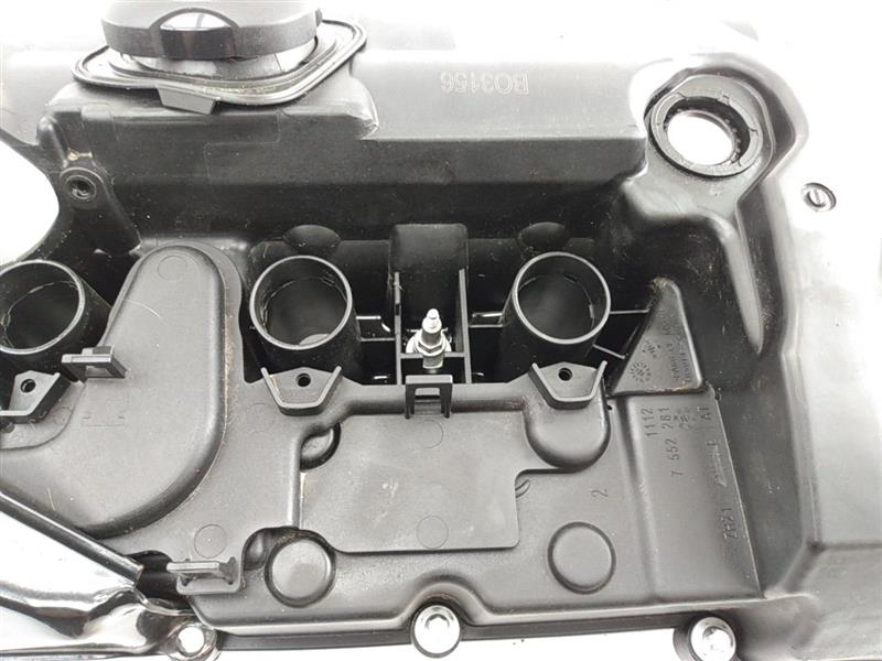 BMW 328i Valve Cover