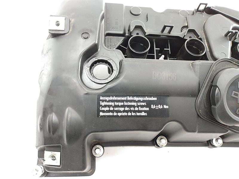 BMW 328i Valve Cover