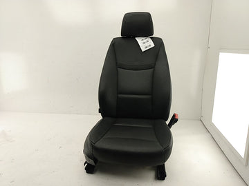BMW 328i Front Right Seat - 0
