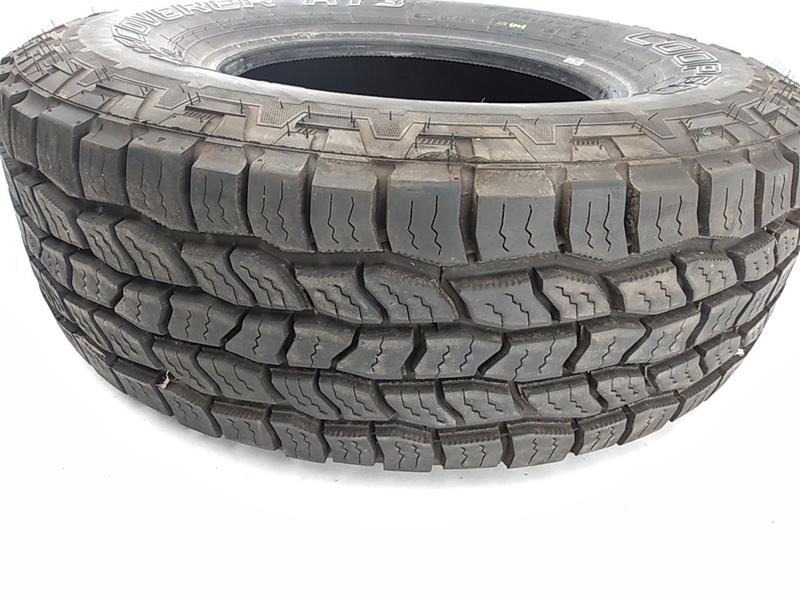 Hummer H3 Single Tire - Cooper Discoverer AT3 265/75 R16