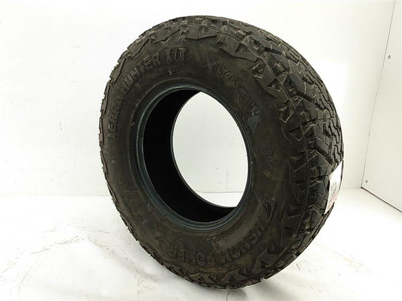 Hummer H3 Single Tire - Venom Power Terra Hunter X/T 265/75 R16