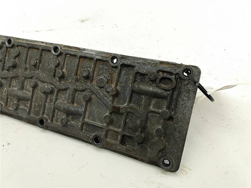GMC Sierra 1500 Vally Cover AFM/DOD Solenoid Plate