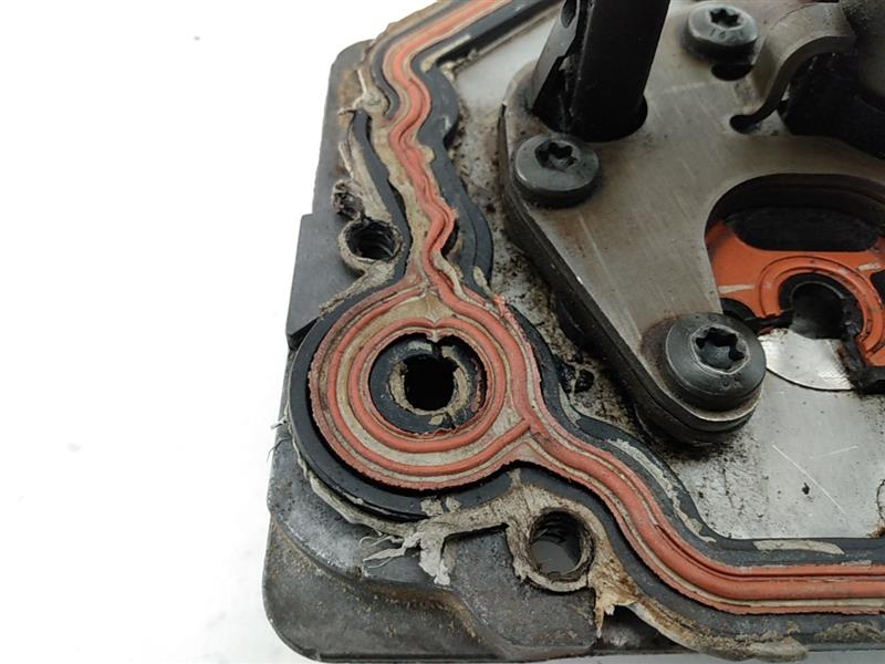 GMC Sierra 1500 Vally Cover AFM/DOD Solenoid Plate