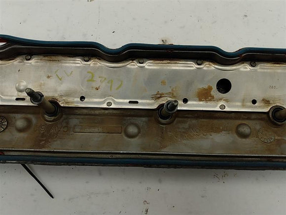 GMC Sierra 1500 Front Left Valve Cover