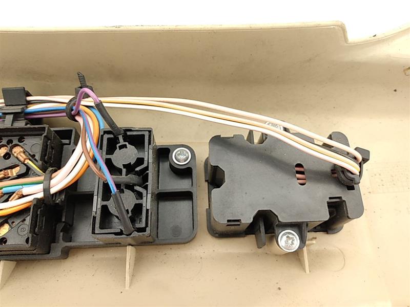 Land Rover Range Rover Front Right Seat Switch Panel