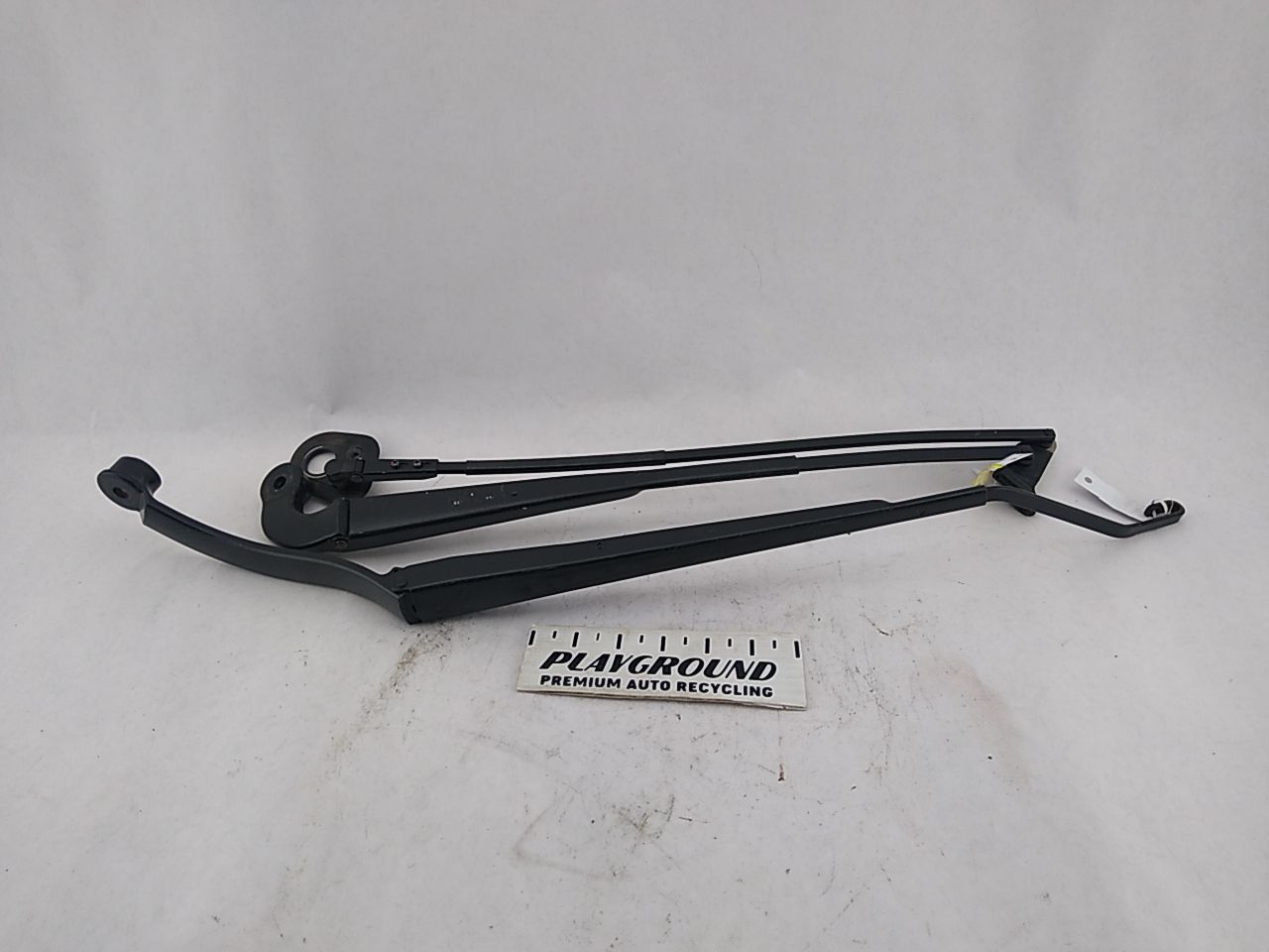 Maserati Quattroporte Pair Of Front Windshield Wiper Arms