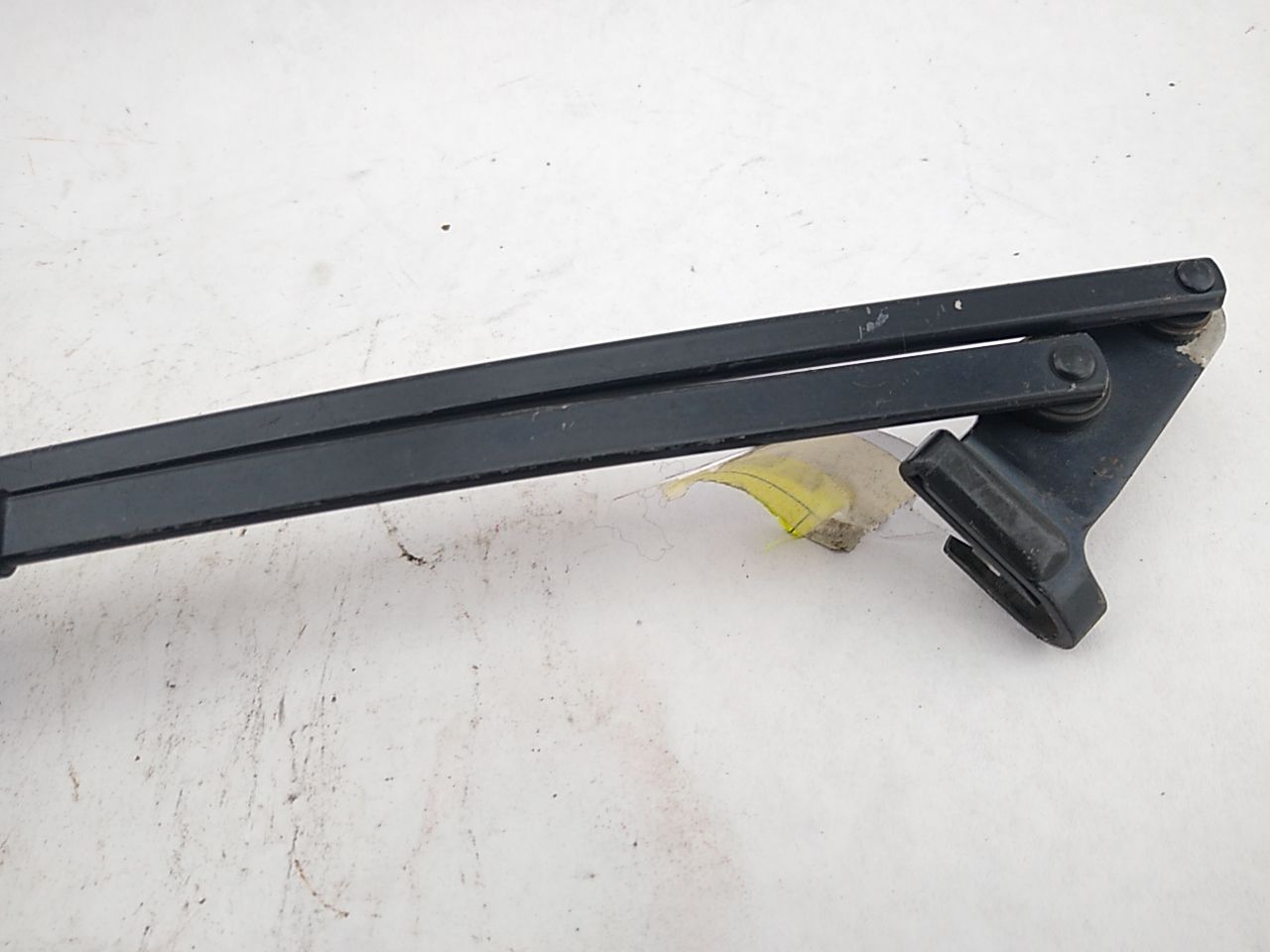 Maserati Quattroporte Pair Of Front Windshield Wiper Arms