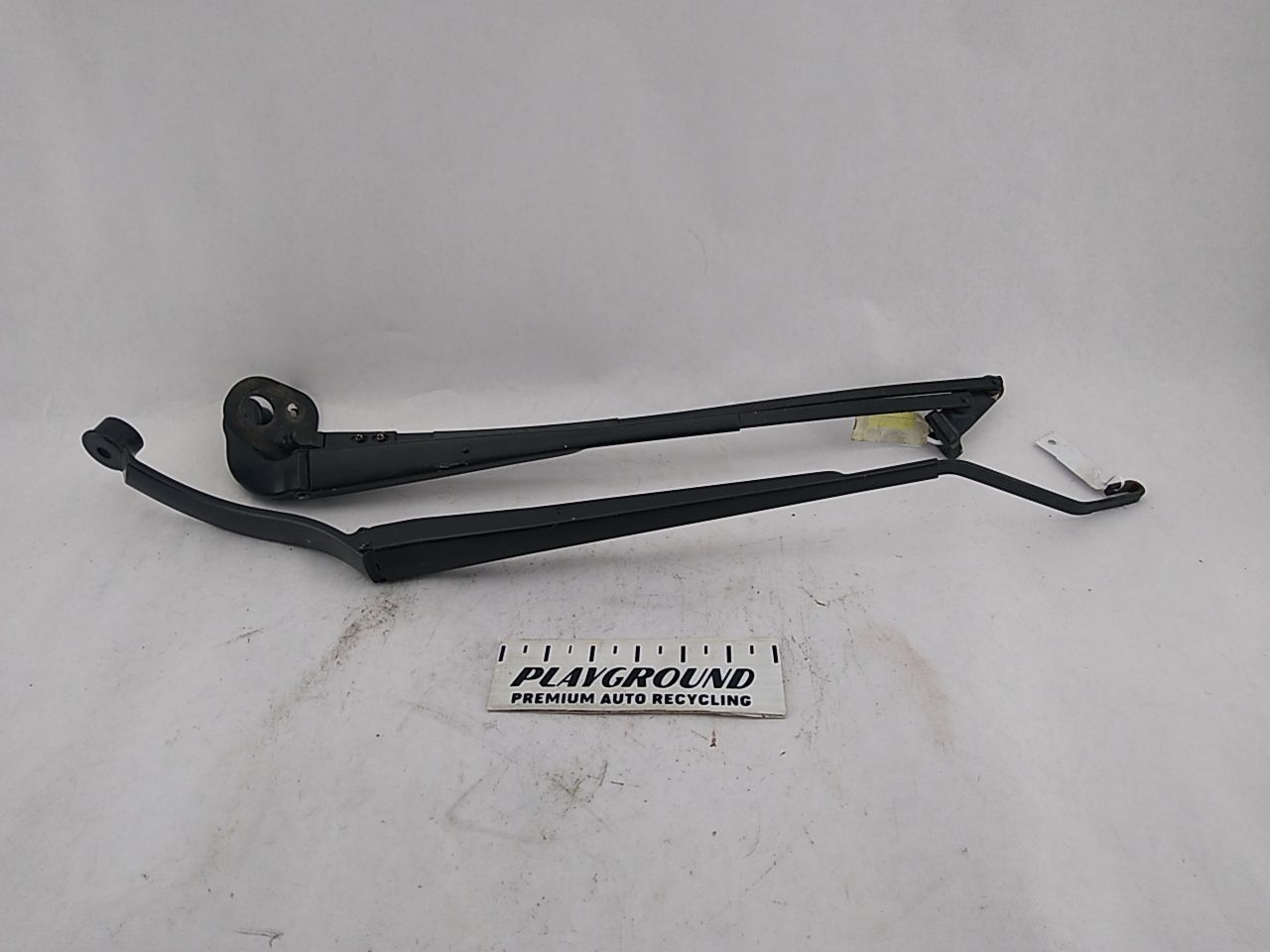 Maserati Quattroporte Pair Of Front Windshield Wiper Arms