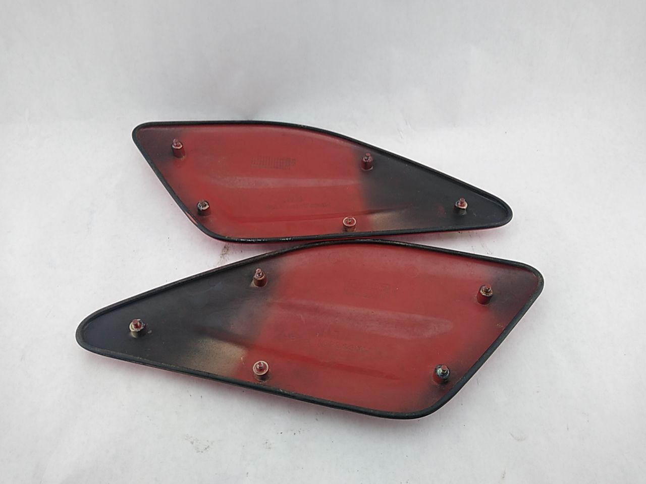 Mitsubishi 3000GT Pair Of Hood Scoops