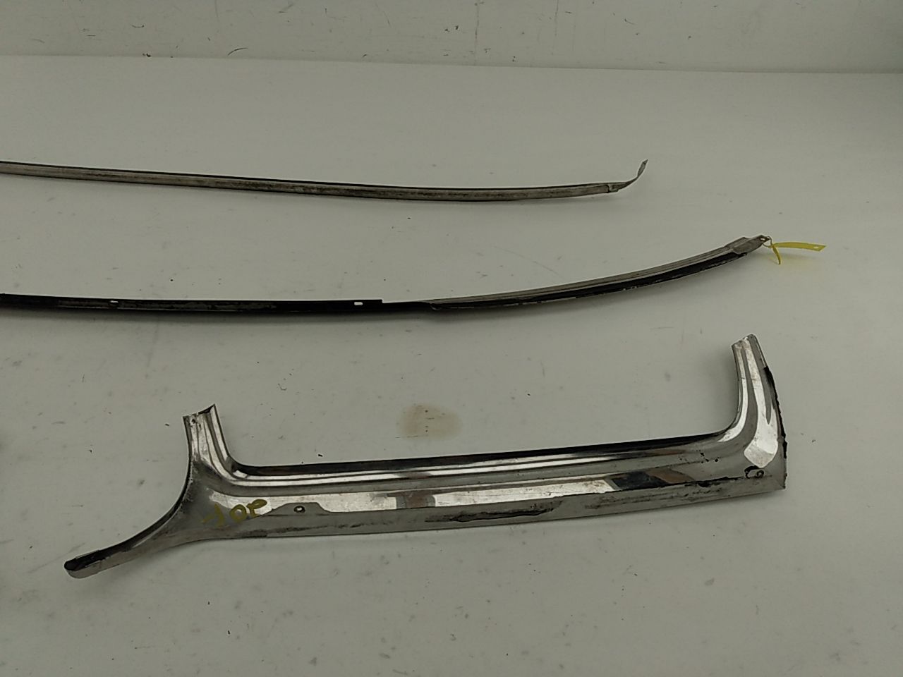 Jaguar XJS *** AS IS *** Windshield Trim Moulding Set