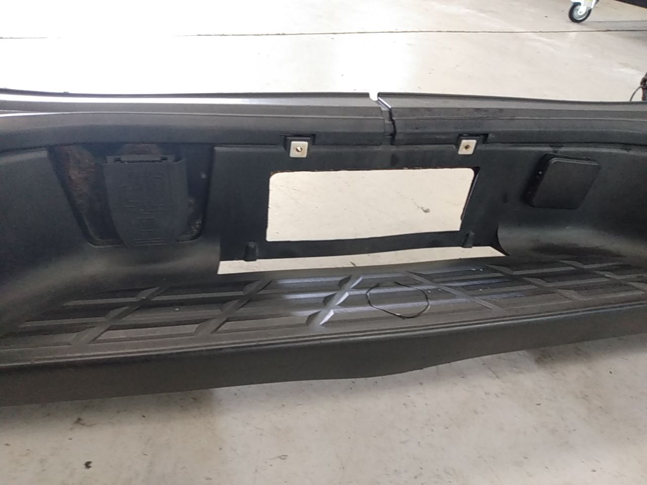 GMC Sierra 1500 Rear Bumper Assembly