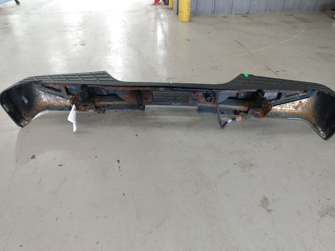 GMC Sierra 1500 Rear Bumper Assembly