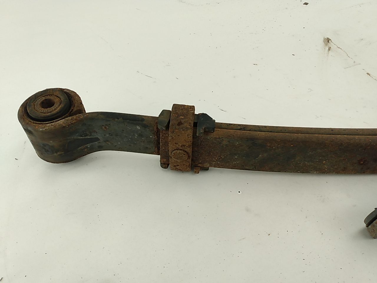 GMC Sierra 1500 Rear Left Leaf Spring