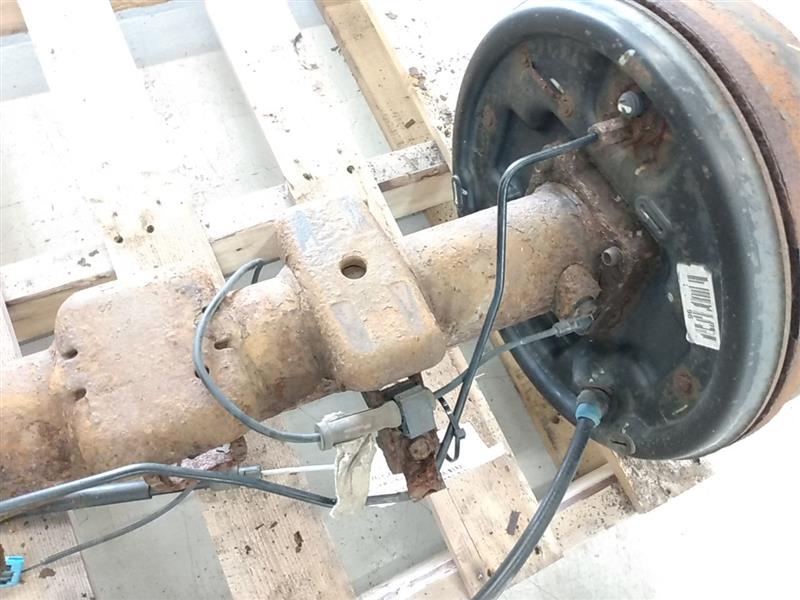 GMC Sierra 1500 Rear Loaded Beam Axle