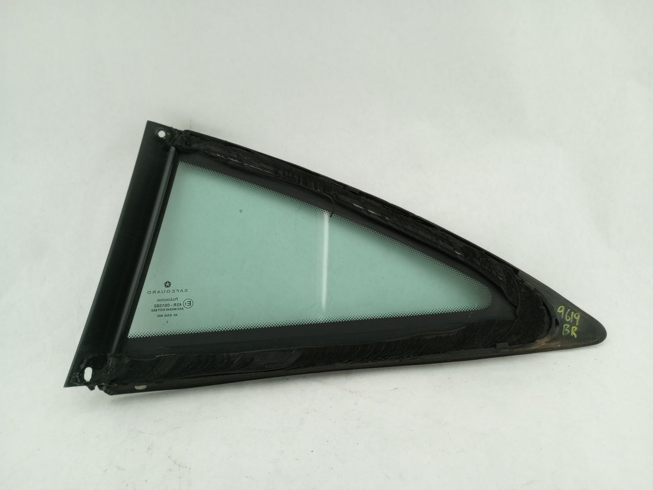 Chrysler Crossfire Rear Right Quarter Glass - 0