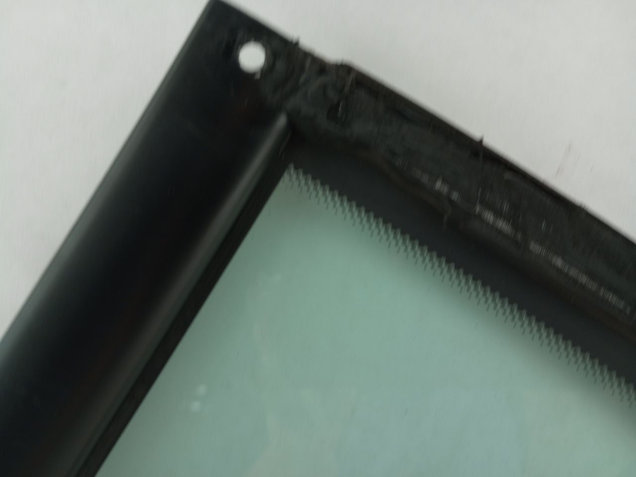 Chrysler Crossfire Rear Right Quarter Glass