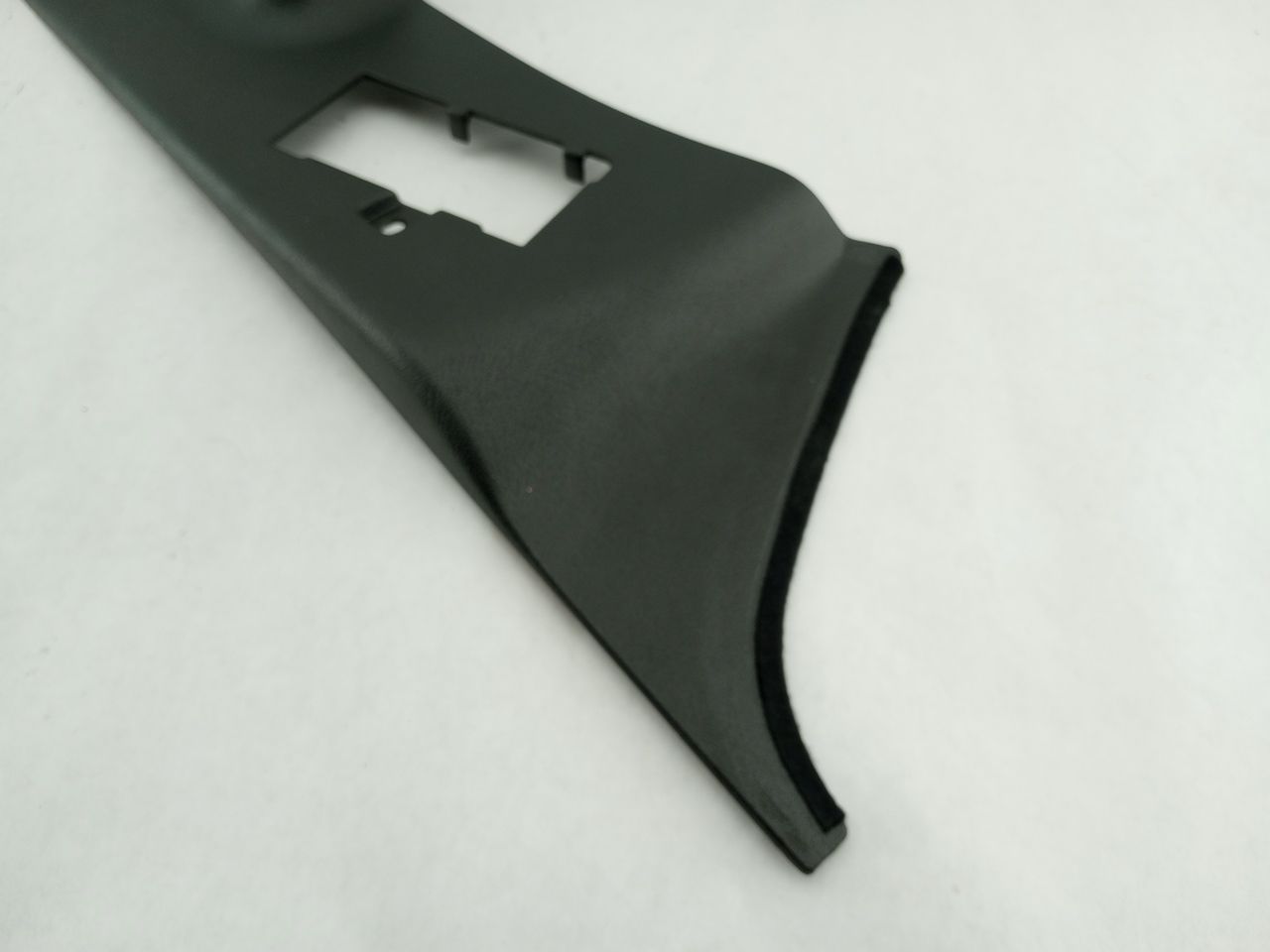 Chrysler Crossfire Pair Of Side Foot Well Trim Cover Panels