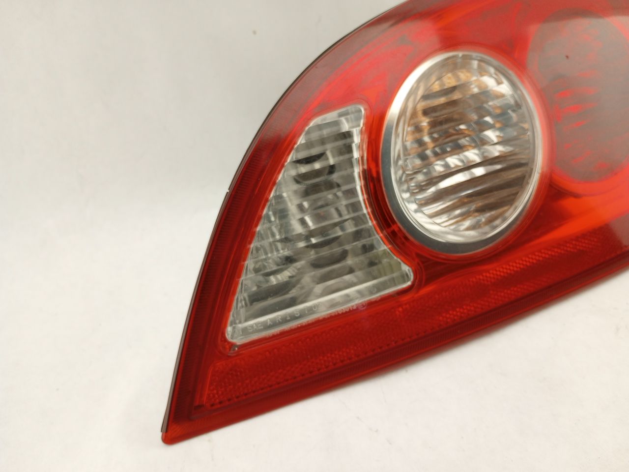 Chrysler Crossfire Rear Right Tail Light Assembly