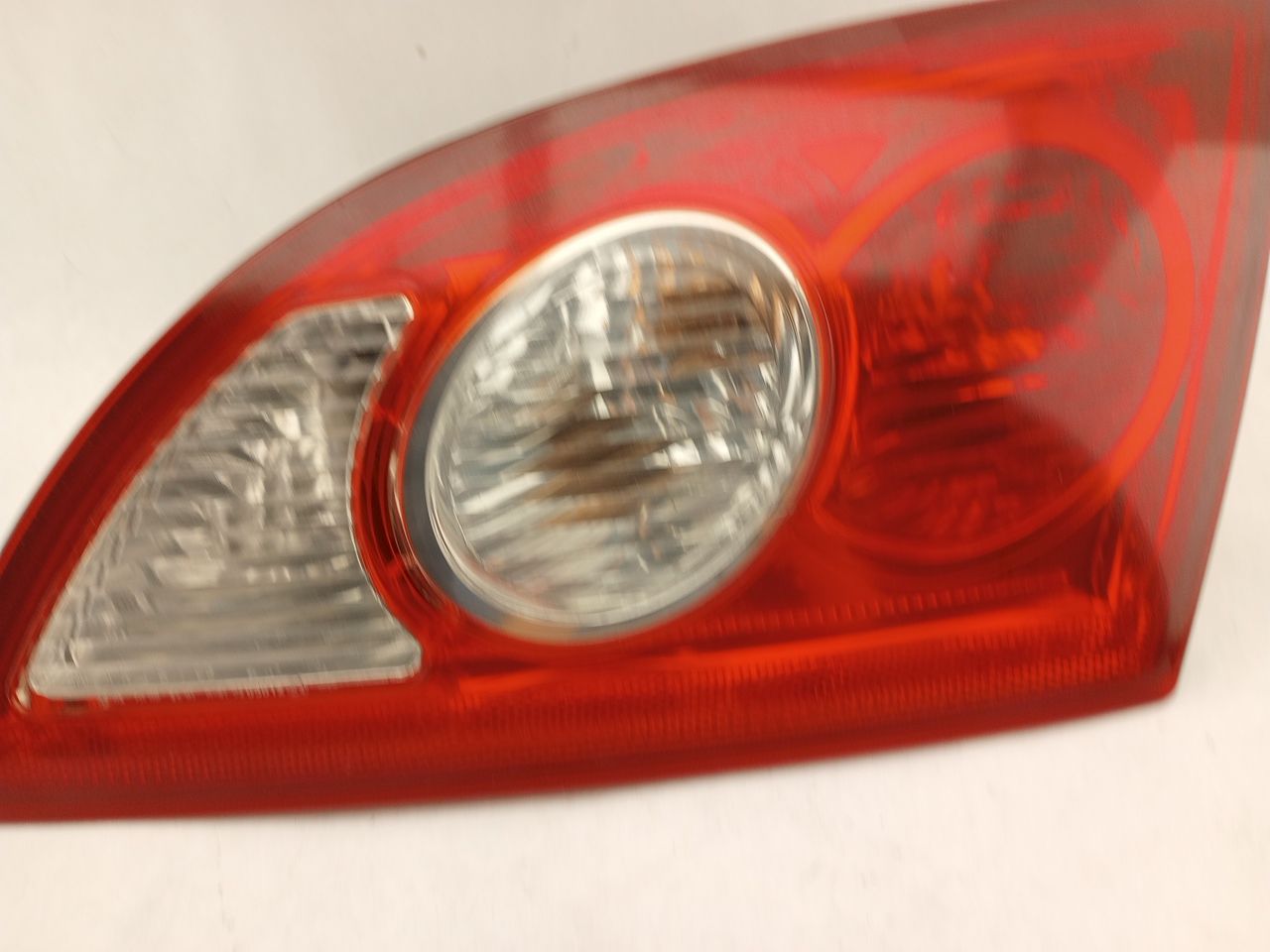 Chrysler Crossfire Rear Right Tail Light Assembly