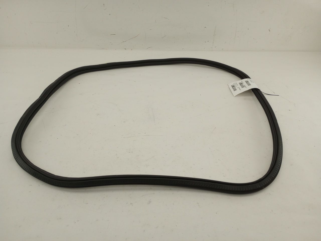 Chrysler Crossfire Rear Liftgate Seal - 0