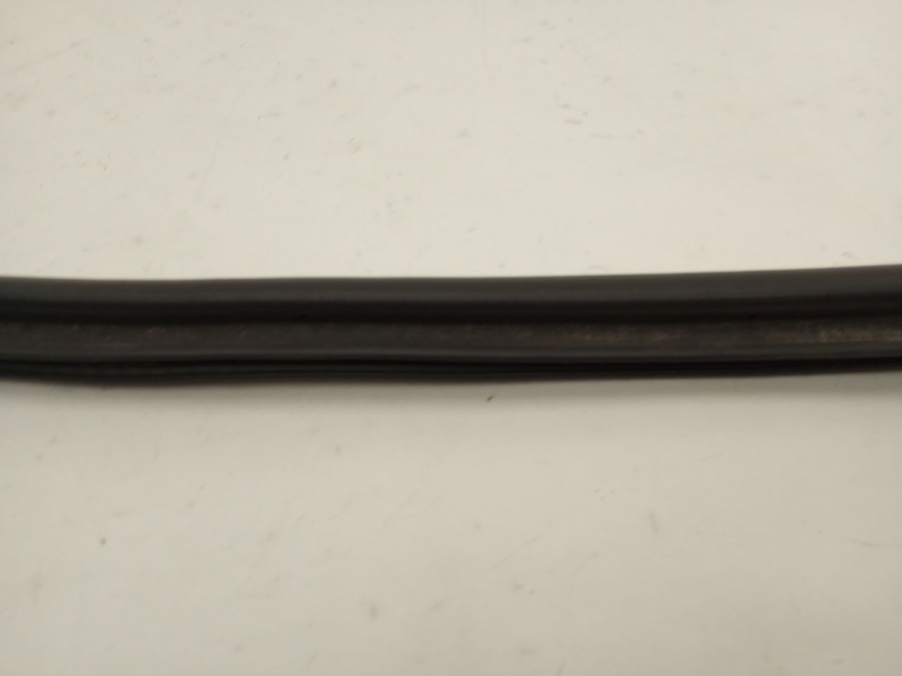 Chrysler Crossfire Rear Liftgate Seal