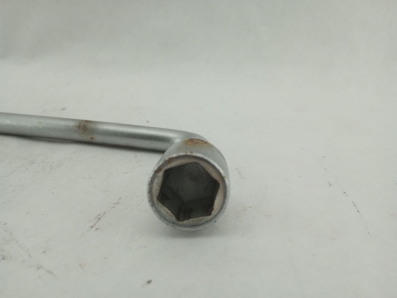 Chrysler Crossfire Lug Nut Wrench Spare Tire Tool