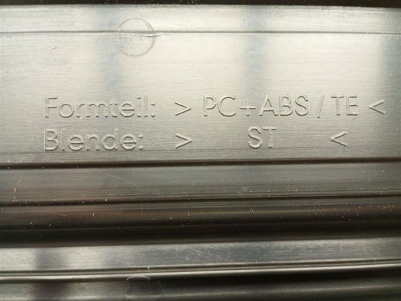 Chrysler Crossfire Pair of Left and Right Door Sill Scuff Plates