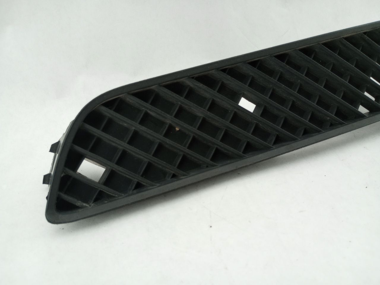 Chrysler Crossfire Pair Of Lower Front Bumper Grille