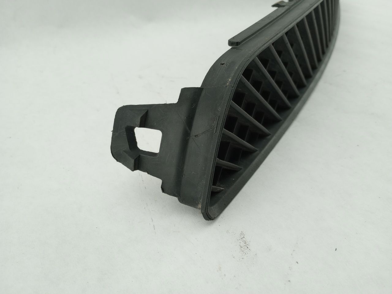 Chrysler Crossfire Pair Of Lower Front Bumper Grille