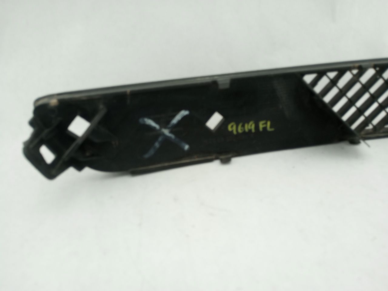 Chrysler Crossfire Pair Of Lower Front Bumper Grille