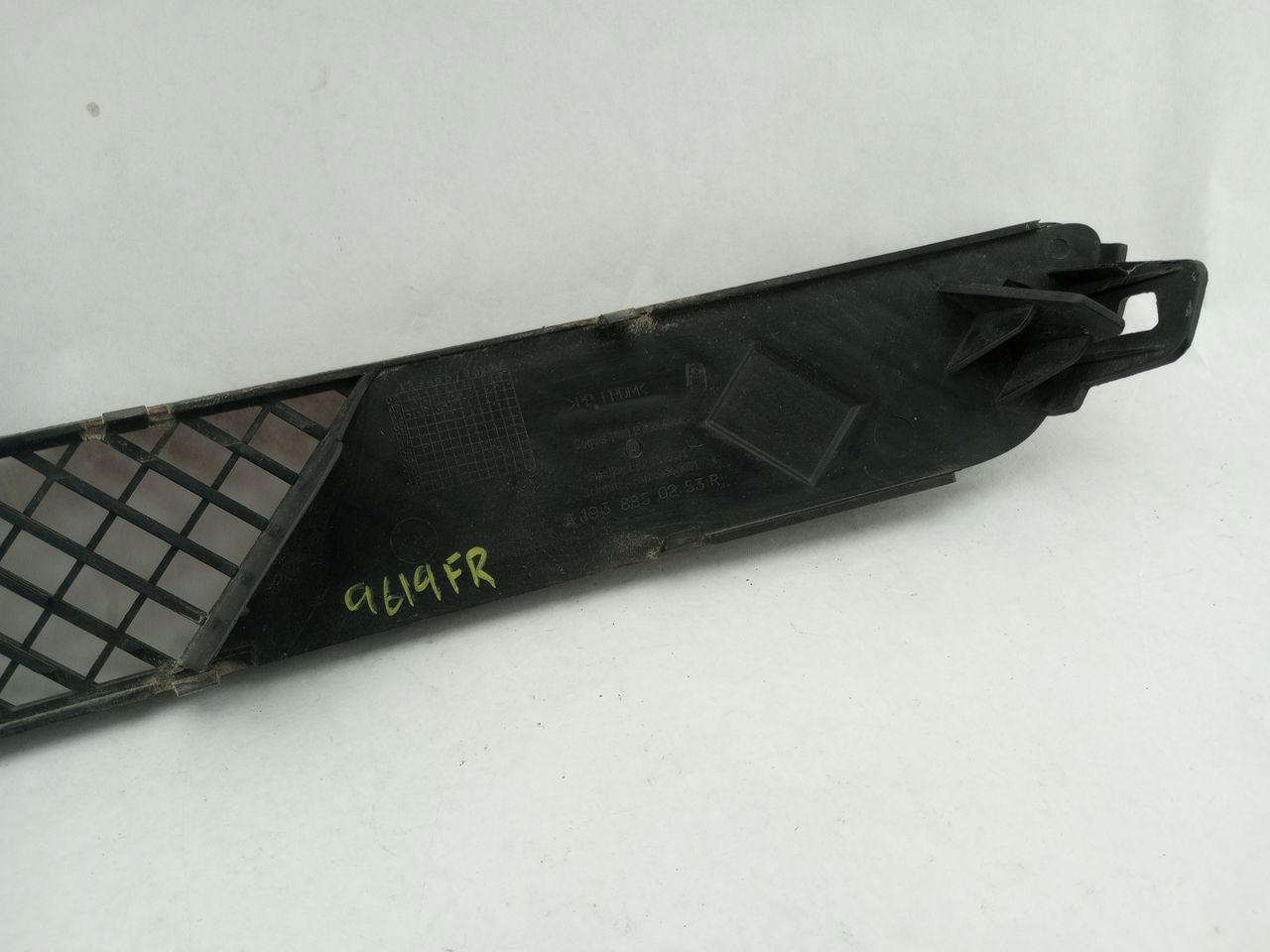 Chrysler Crossfire Pair Of Lower Front Bumper Grille