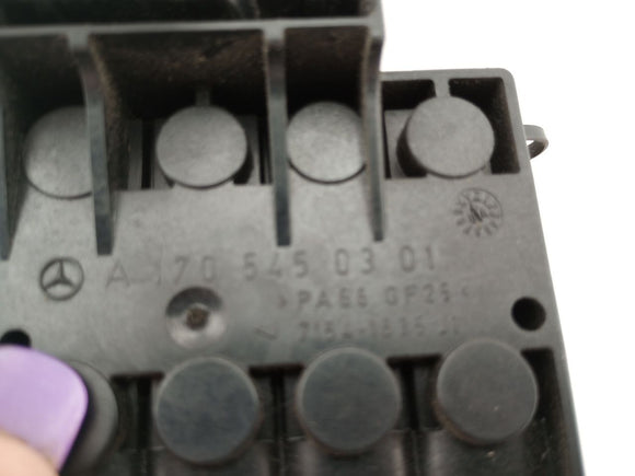 Chrysler Crossfire Fuse Box