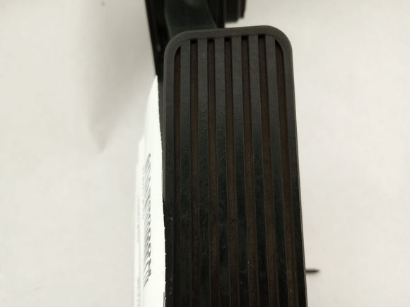 Chrysler Crossfire Accelerator Pedal Assembly