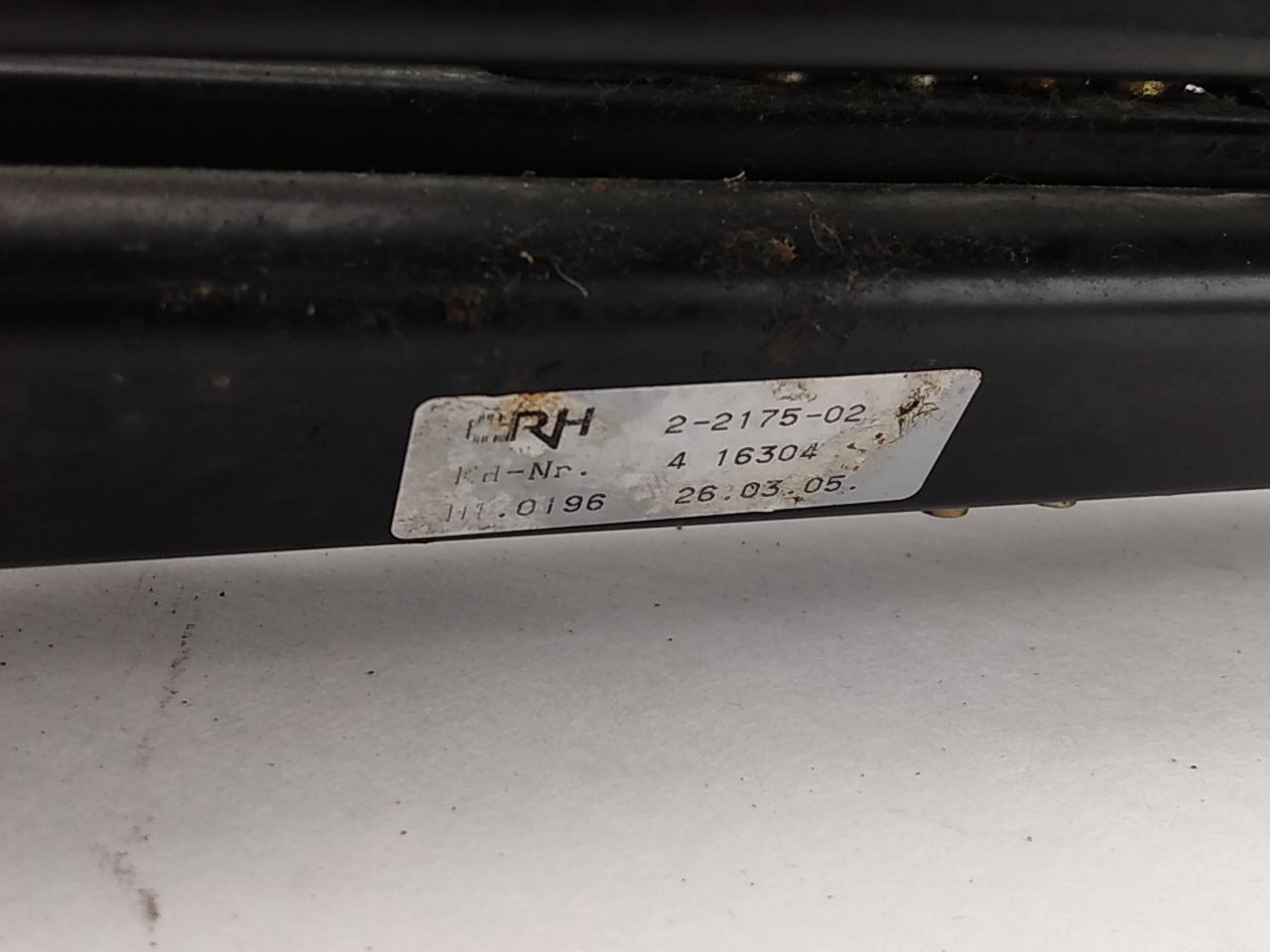 Chrysler Crossfire Front Right Seat Lower Frame