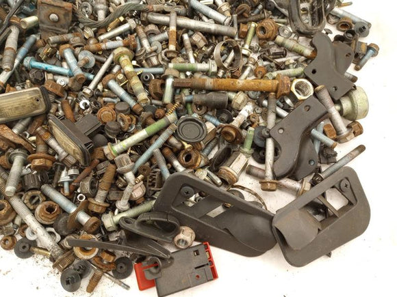 Chrysler Crossfire Dismantling Hardware