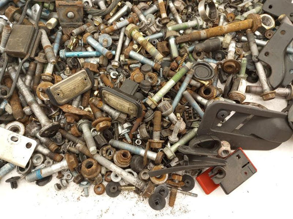 Chrysler Crossfire Dismantling Hardware