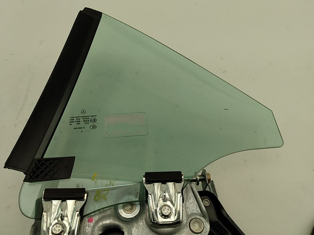 Mercedes SLK350 Rear Right Quarter Window Regulator And Glass