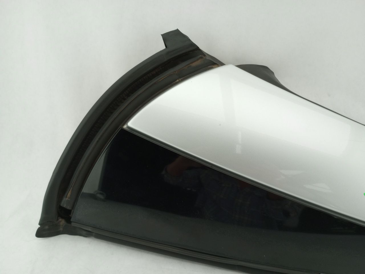 Mercedes SLK350 Exterior Left C Pillar