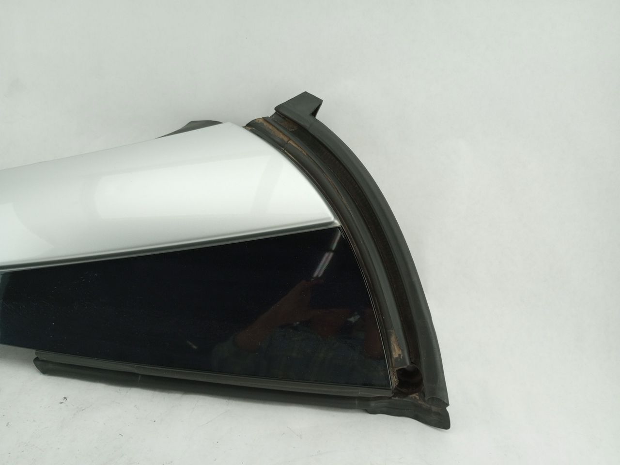 Mercedes SLK350 Exterior Right C Pillar