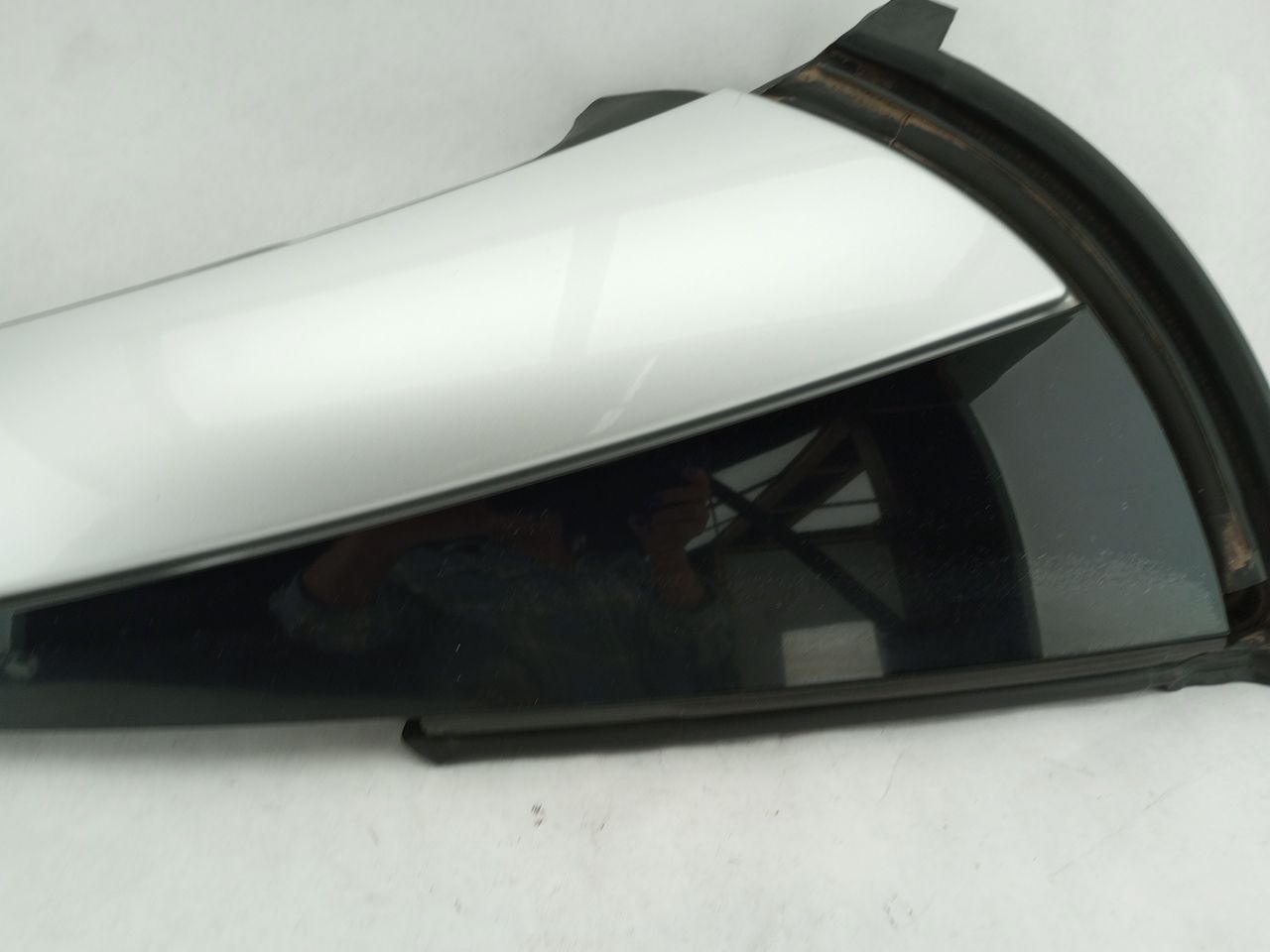 Mercedes SLK350 Exterior Right C Pillar