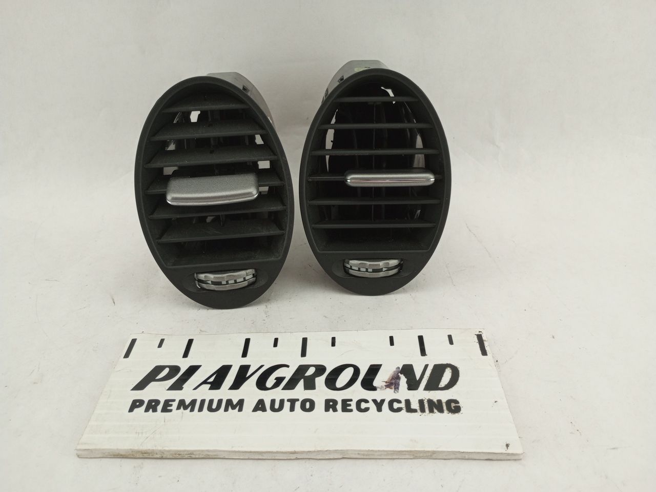 Mercedes SLK350 Pair Of Dash Ac Air Vents