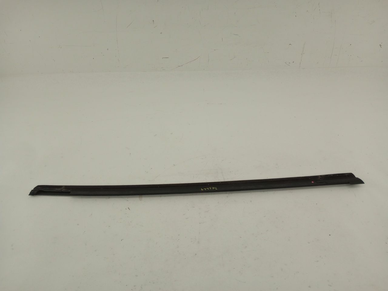 Tesla Model S Front Left Seal Outer Belt - 0