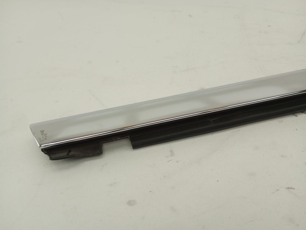 Tesla Model S Front Right Door Seal